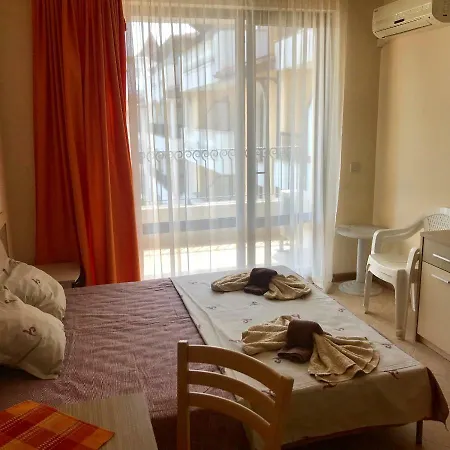 Studio Divna Royal Sun Slăntjev Brjag